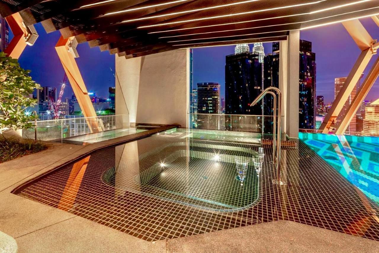 Scarletz Suites Klcc By M Suites 쿠알라룸푸르 외부 사진