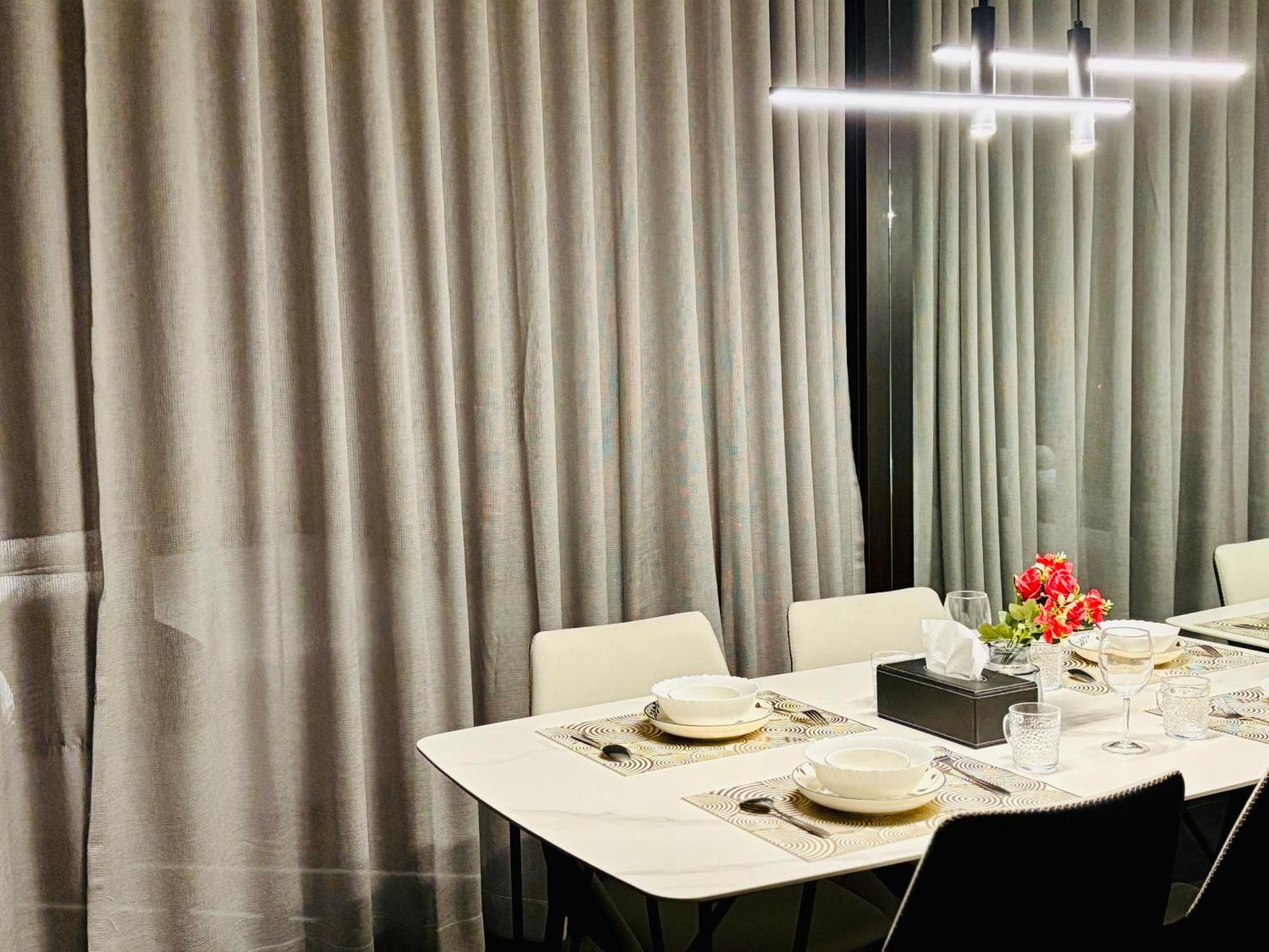 Scarletz Suites Klcc By M Suites 쿠알라룸푸르 외부 사진